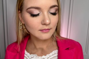 Romantyczny look z odrobiną blasku – idealny makijaż na wyjątkowe okazje
