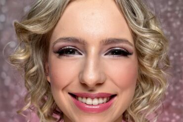 Makijaż w wersji cut crease